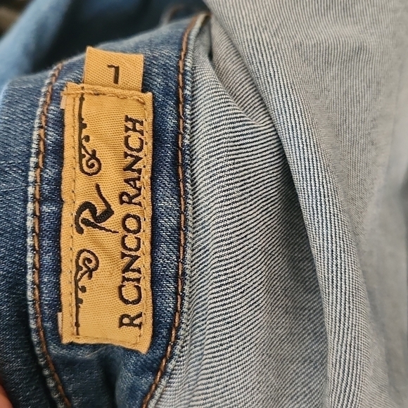 Cinco Ranch Western Denim Button Down Shirt - Picture 8 of 9